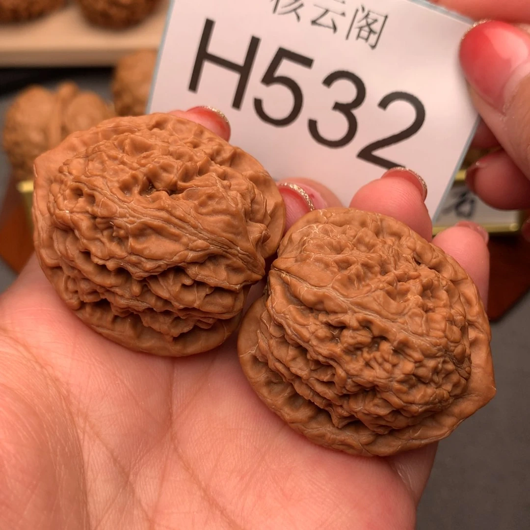 文玩核桃把件37水龙纹