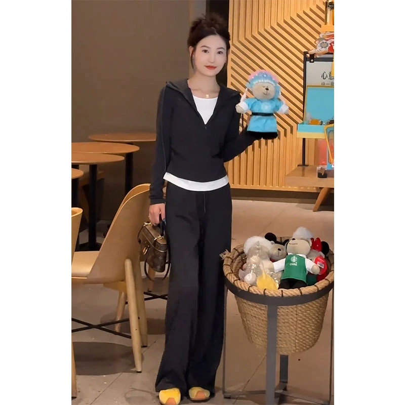 2025年秋季通勤休闲风拼色假两件连帽长袖开衫简约垂感休闲裤穿搭