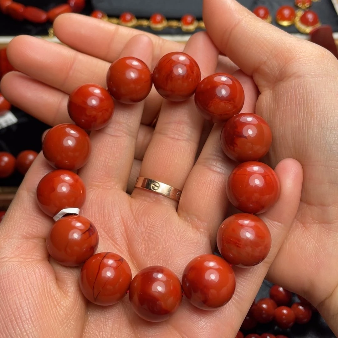未镶嵌手串南红玛瑙D****i