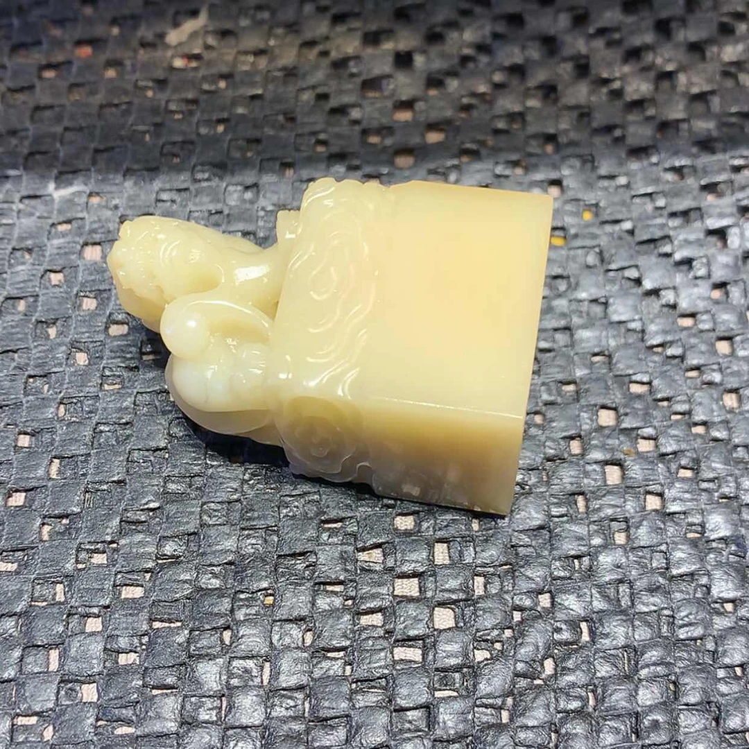 【闪购商品】寿山石路**粥老挝石批发