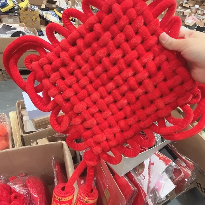 挂饰中国结拍一发二。