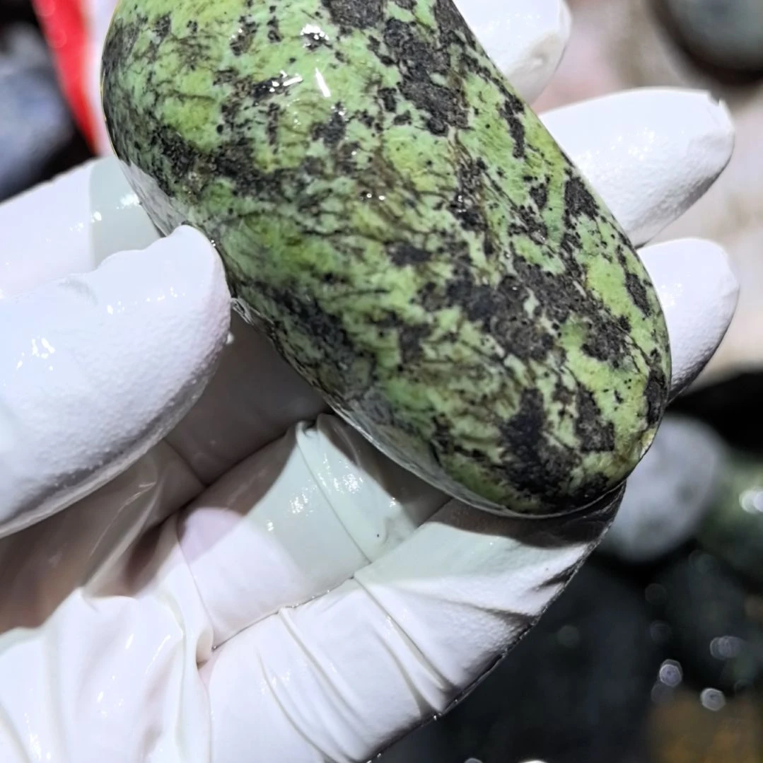 盐***水藏玉药王石原石一个摆件
