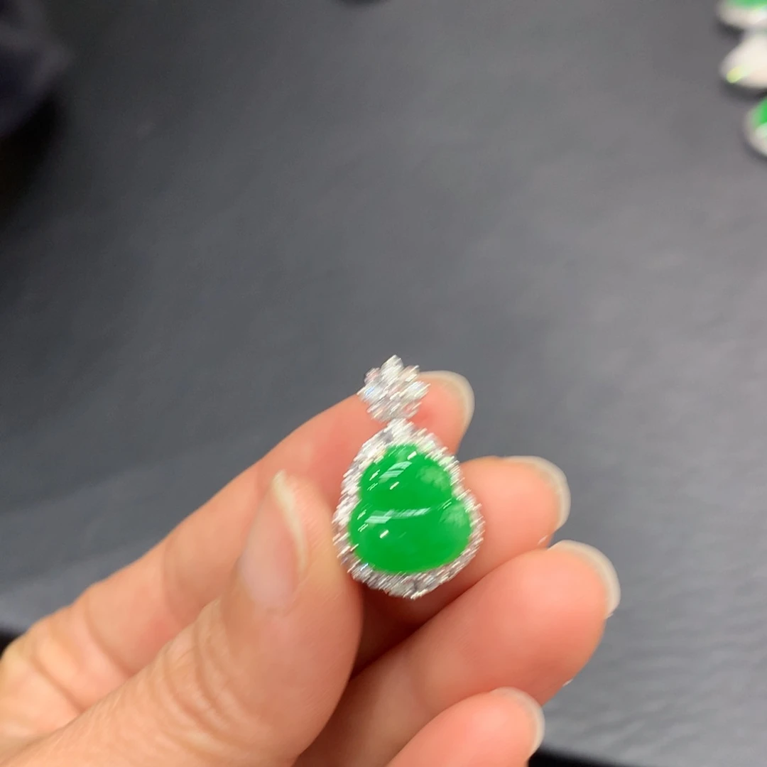 翡翠18K金镶嵌吊坠(不含链)