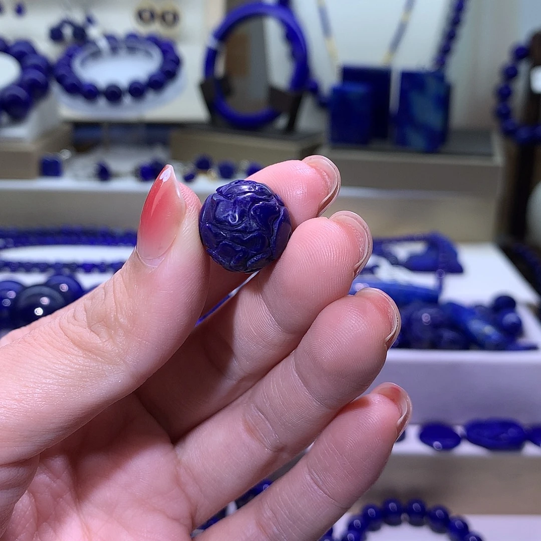 7***.青金石未镶嵌天然原矿单回纹珠15. 7 m