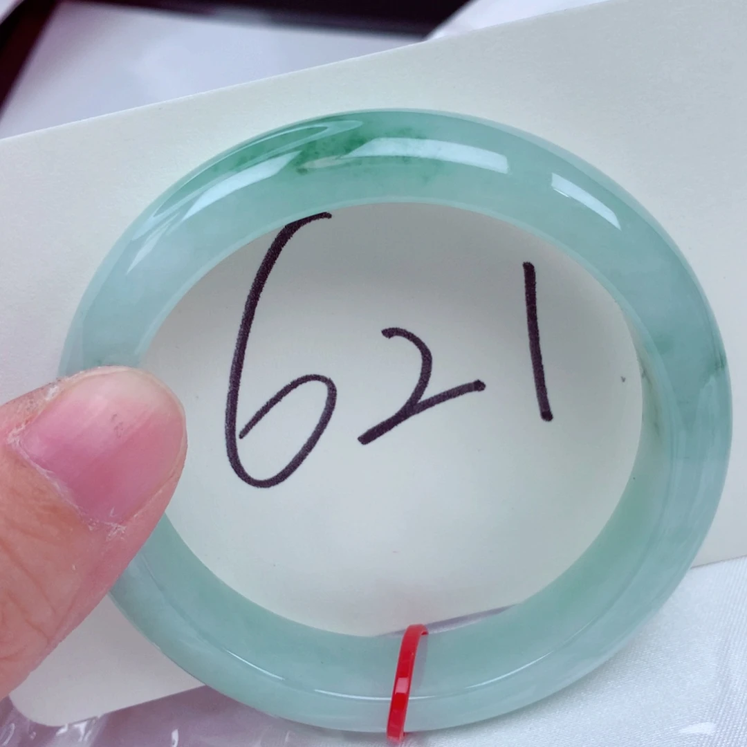 翡翠未镶嵌手镯翡翠