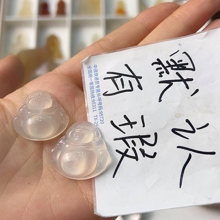 玛瑙/玉髓颈饰合金