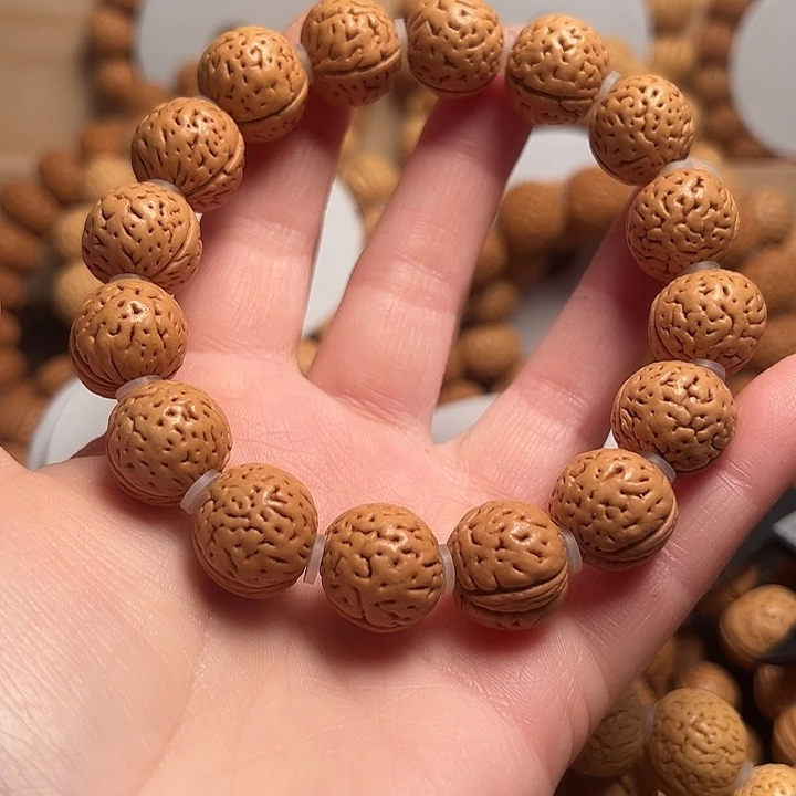 吊坠桃核野生肌肉纹太行山元宝16