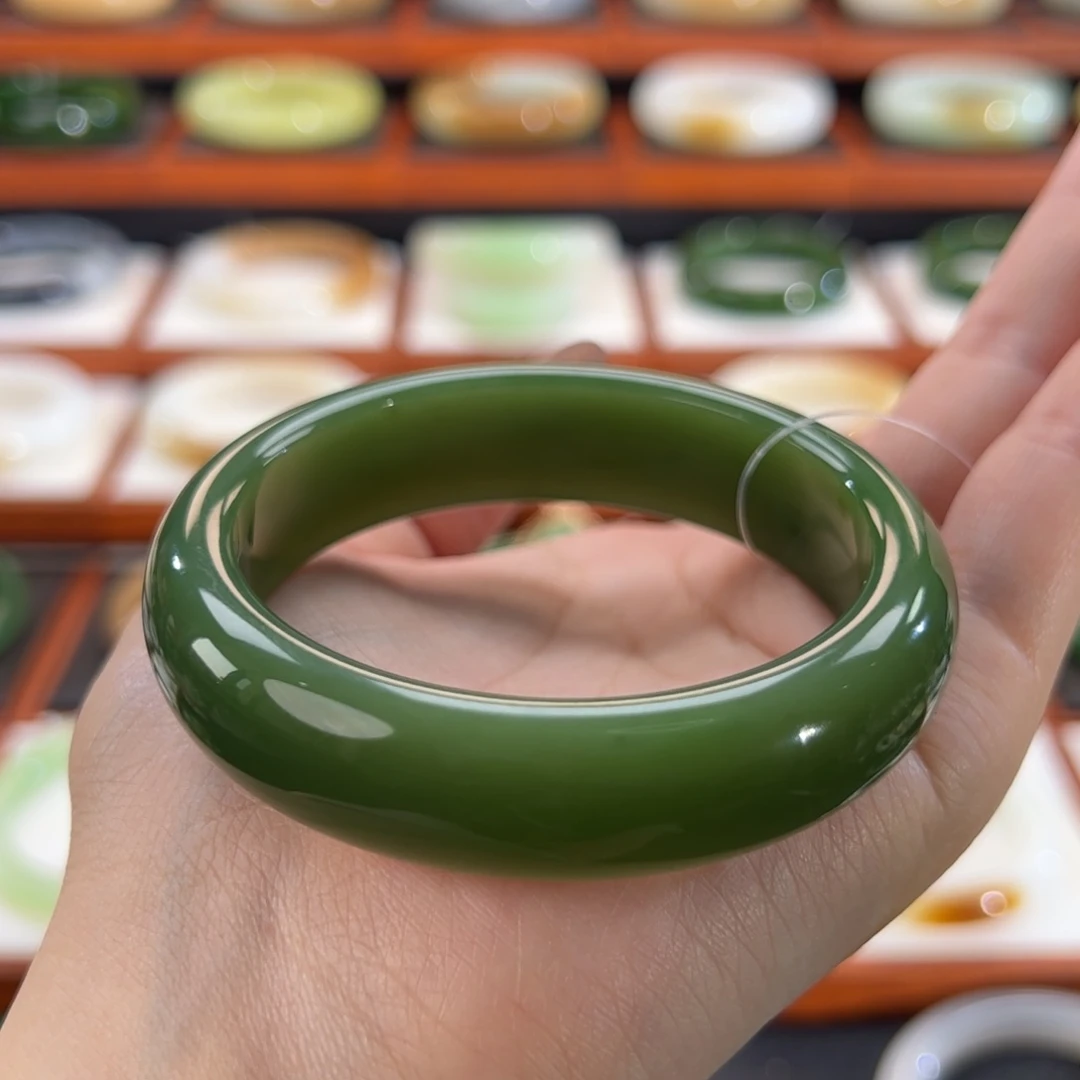 和田玉（碧玉）手镯未镶嵌