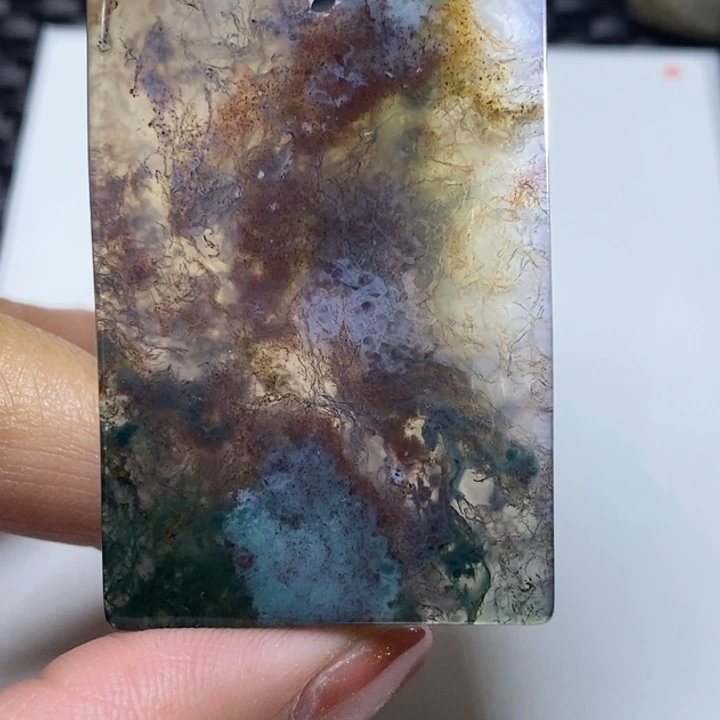 玛瑙/玉髓颈饰未镶嵌丝**缘