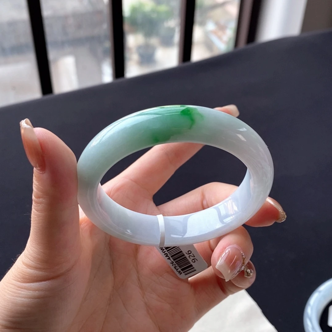 翡翠未镶嵌手镯翡翠