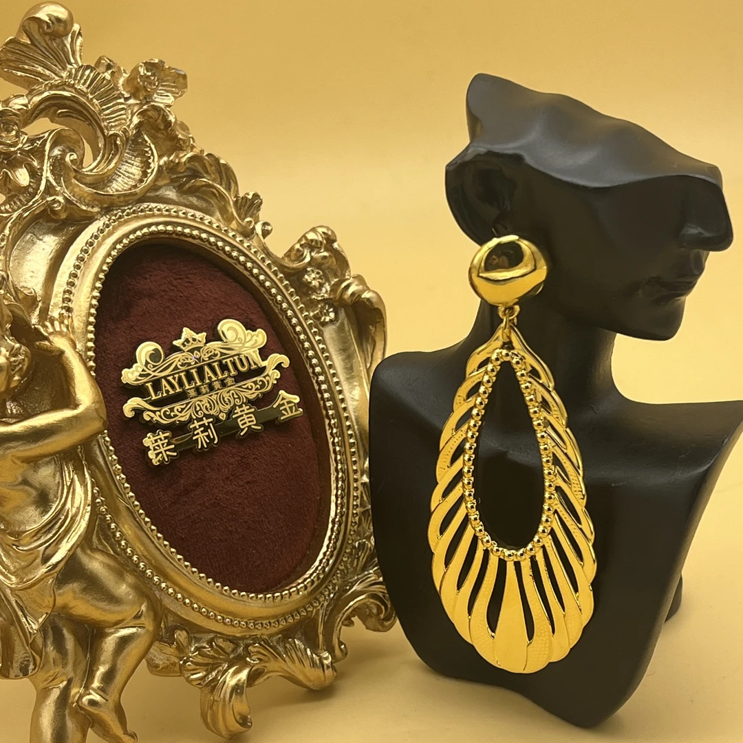 B播 11.21g 足金999耳饰d