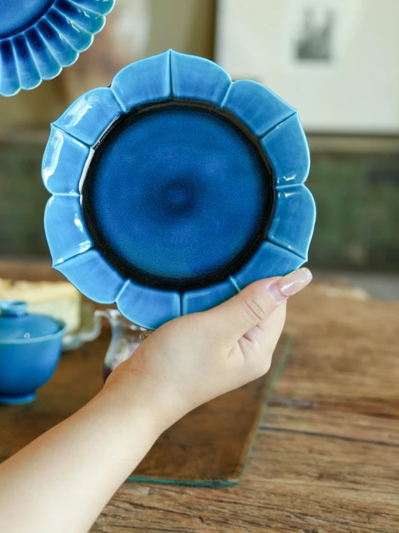 声华堂孔雀蓝壶承