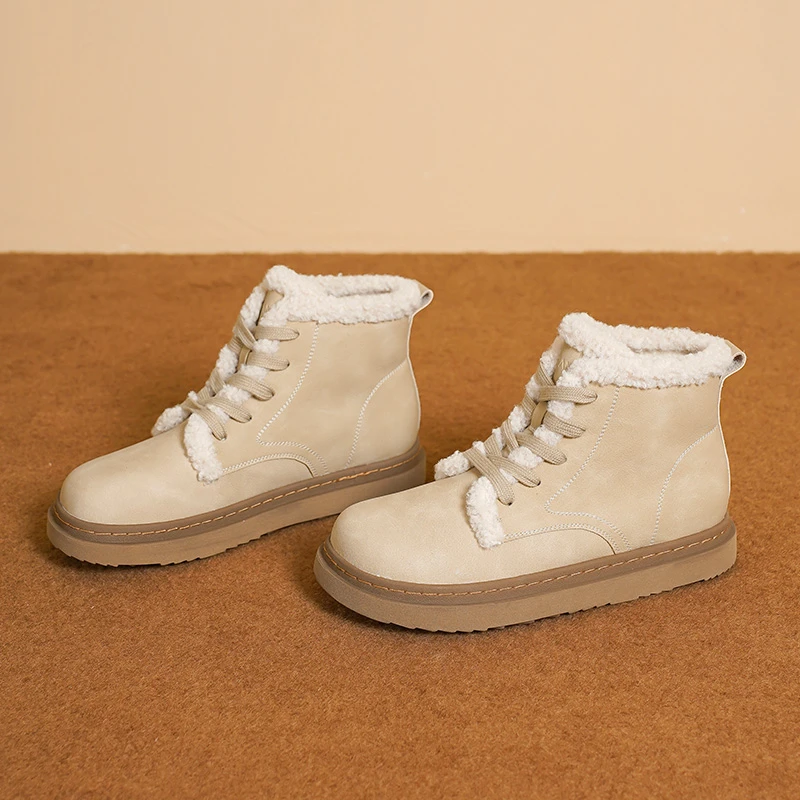 英伦风短筒雪地靴女保暖舒适秋冬款加绒休闲短靴
