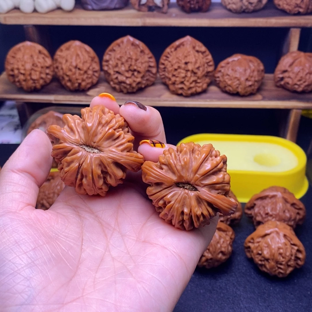 時***切吊坠桃核福利核桃