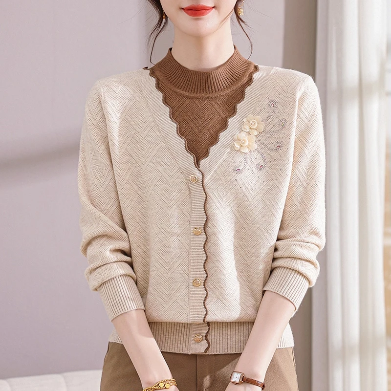 时尚妈妈装洋气毛衣秋冬季新款洋气长袖百搭圆领宽松保暖针织衫女