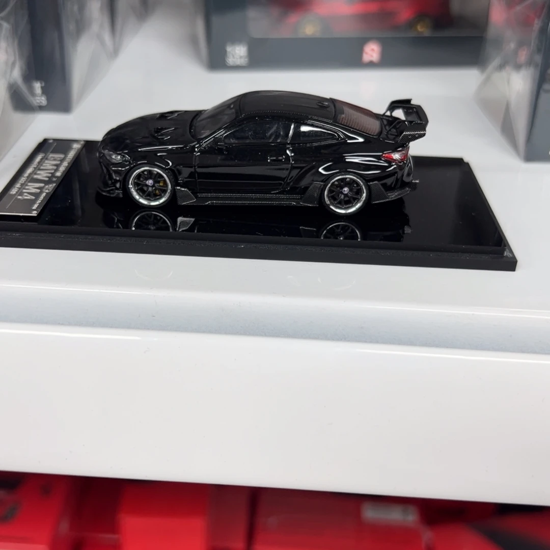 Sw宝马m4黑色合金