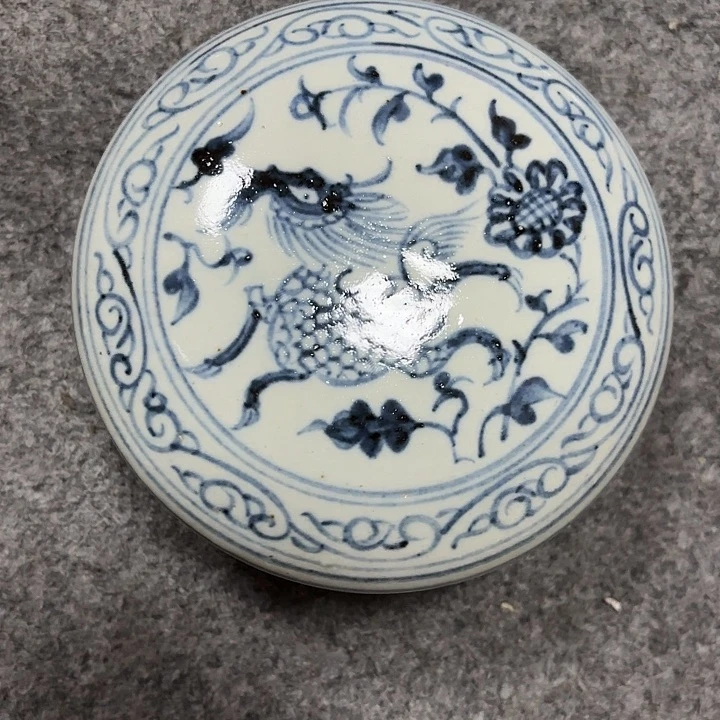 摆件认**人陶瓷艺术作品