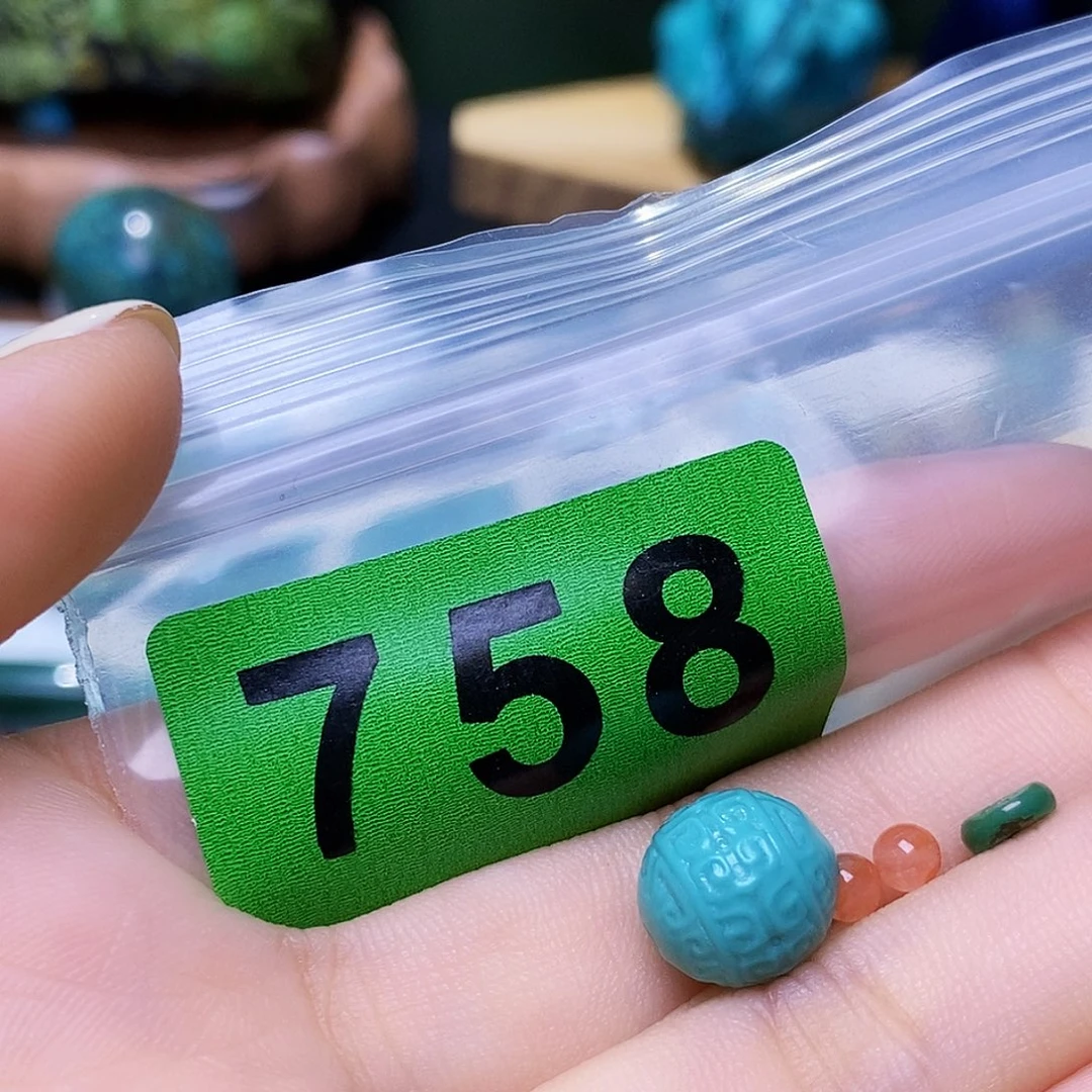 未镶嵌南红玛瑙珠宝奇石