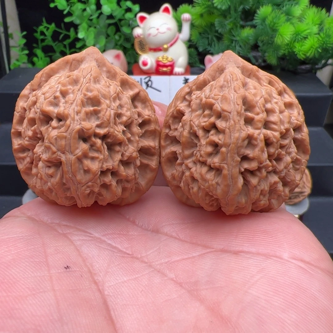 文玩核桃把件老款货水龙纹，尺寸40.5