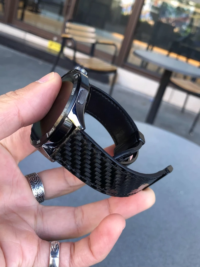 真碳纤维+真皮适用华为手表GT5pto表带GT4磁吸扣watch3小米oppo潮