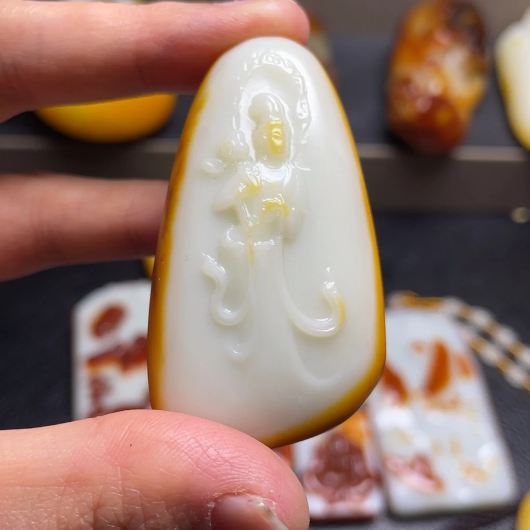 和田玉未镶嵌颈饰