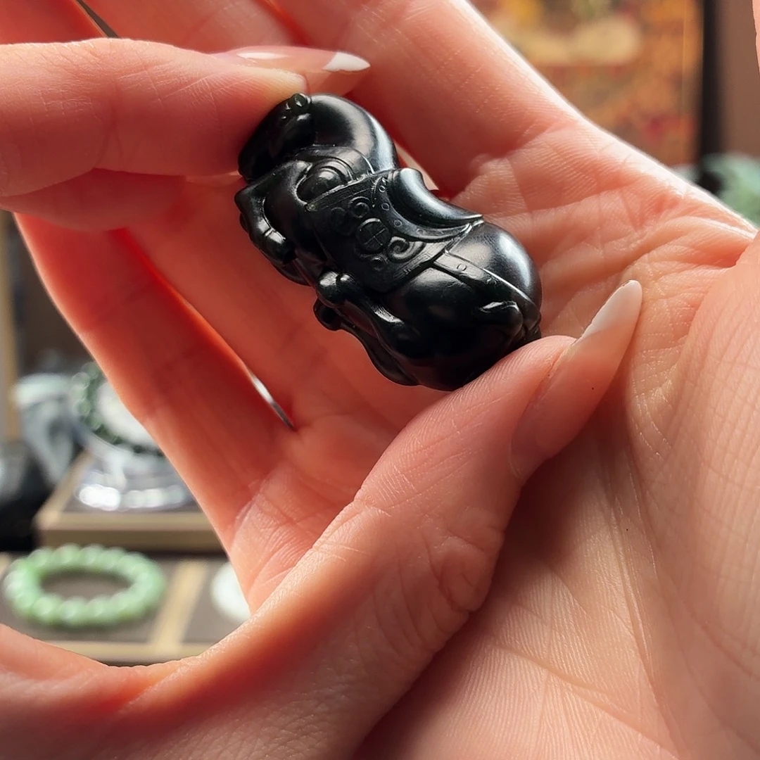 和田玉未镶嵌手串塔青