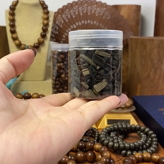 老山檀香阴沉碎料100克