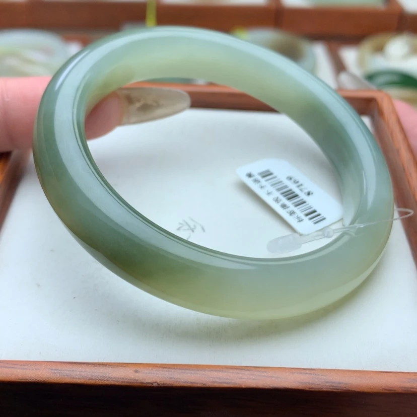 【闪购商品】和田玉手镯未镶嵌5758