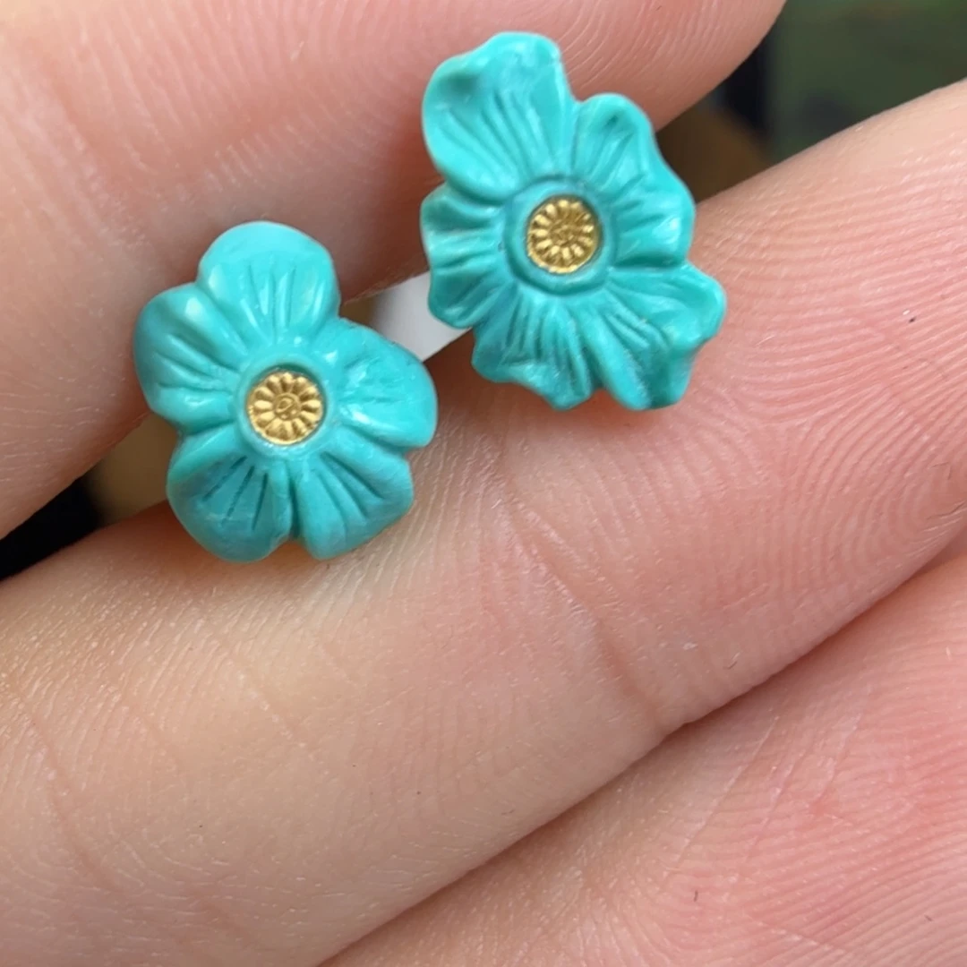 绿松石未镶嵌珠宝奇石