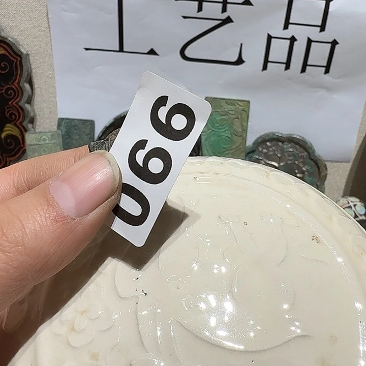 花***仔摆件