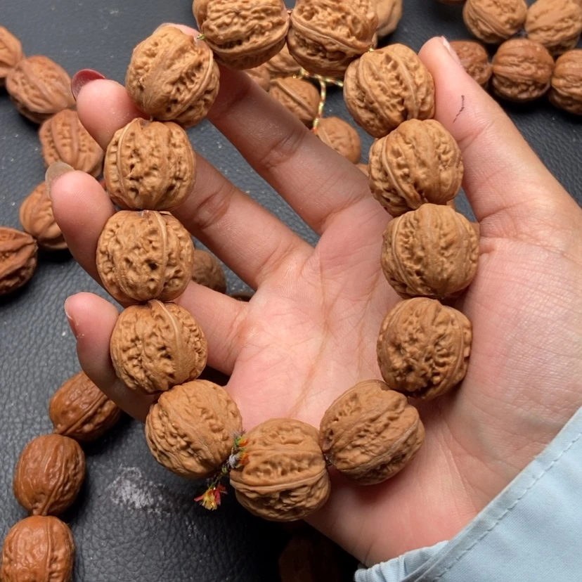 【闪购商品】手串文玩核桃L****i