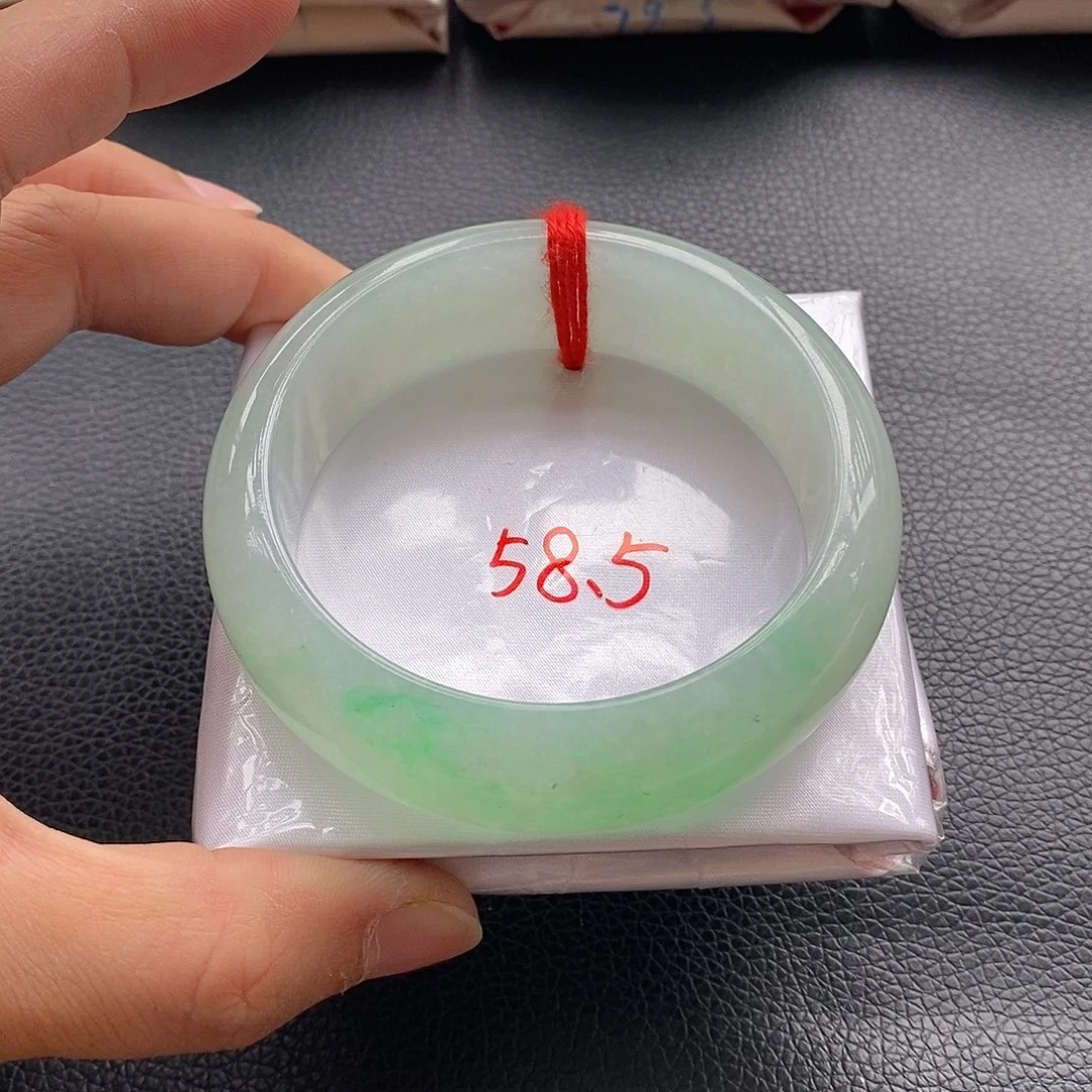翡翠未镶嵌手镯2号