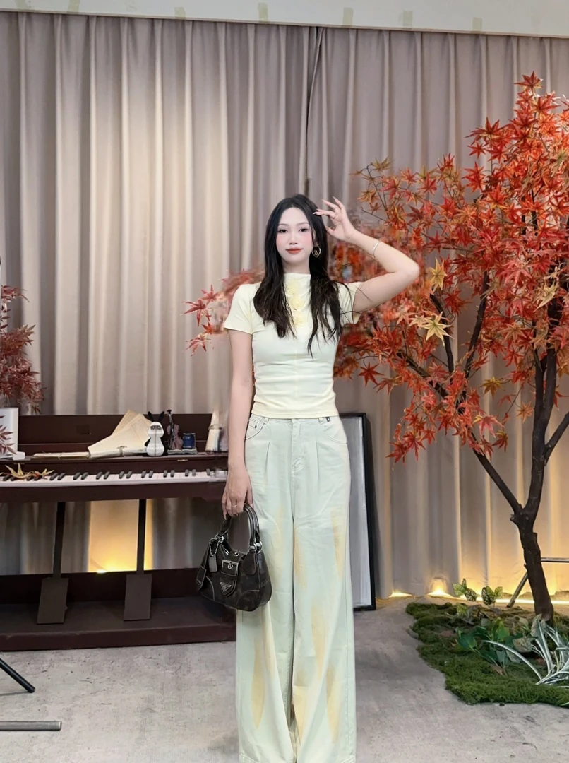 夏季新款法式小众设计感百搭上衣BSS421311+BE4342