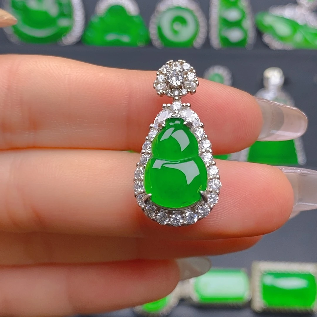 颈饰银S925镶嵌翡翠