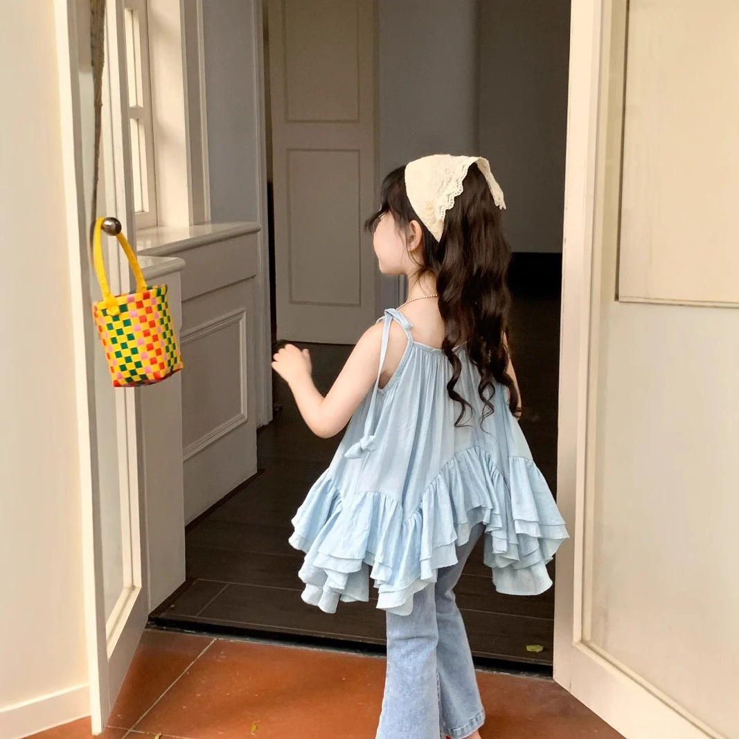 夏季新款女童洋气度假风不规则荷叶边吊带背心喇叭牛仔裤