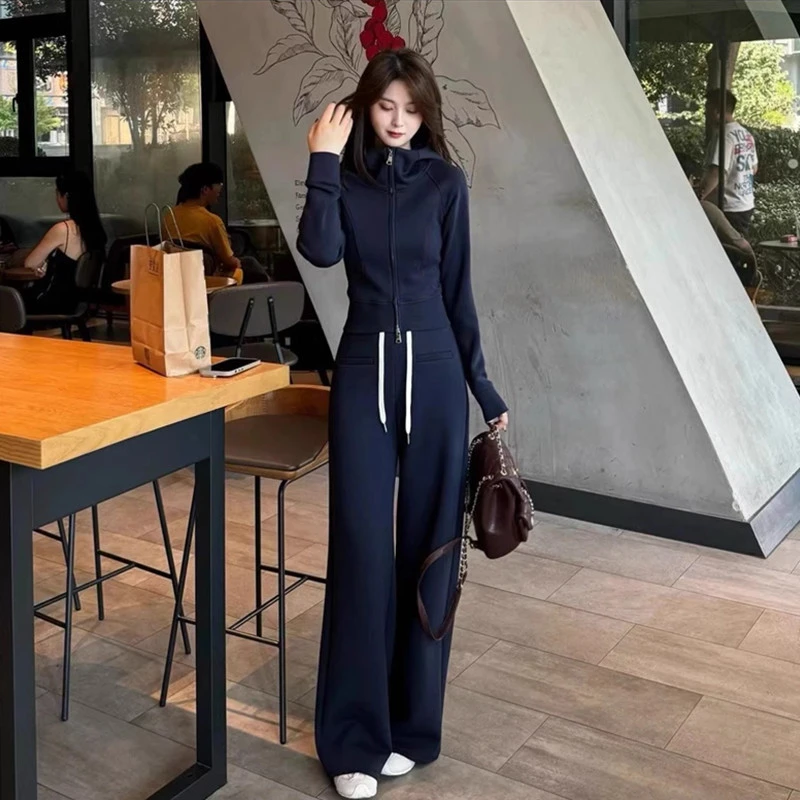 时尚减龄运动风套装女春秋高级感休闲连帽外套高腰直筒长裤两件套