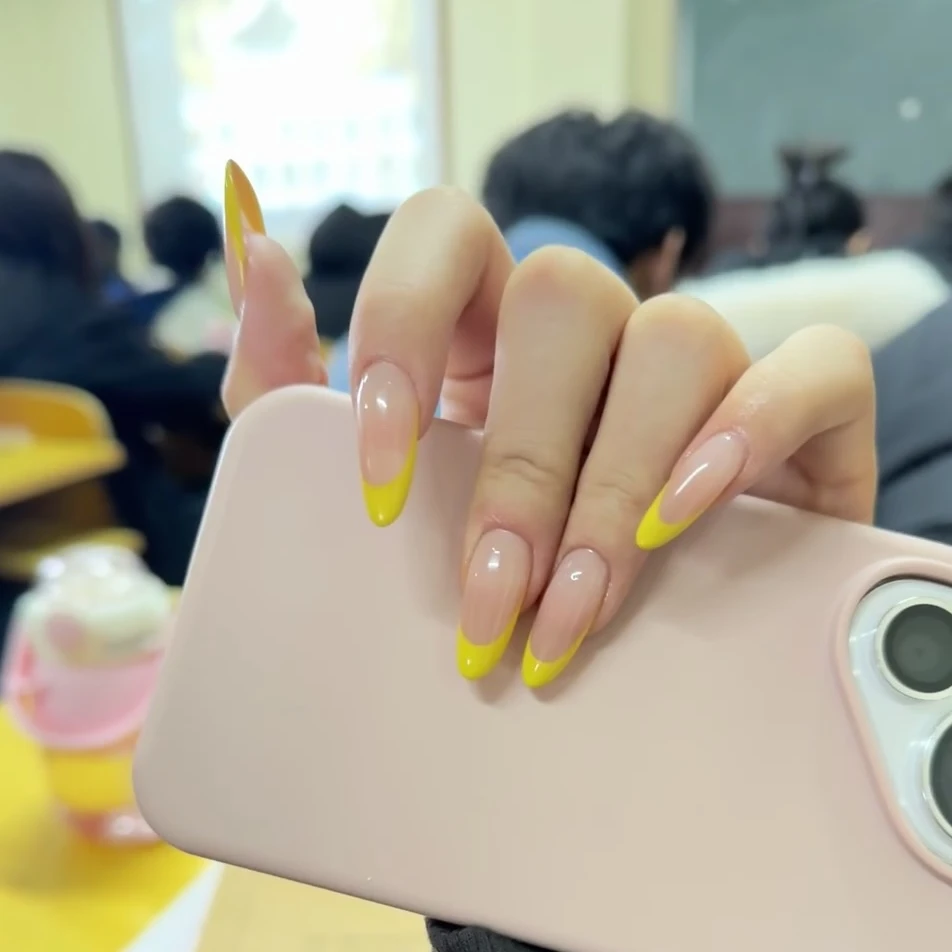 「黄油法式」八狸家超夏天的奶黄法式纯手工定制穿戴甲