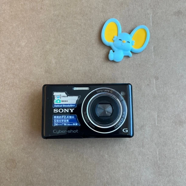 9新 Sony/索尼 索尼w390 1400万像素 no质量问题no退换数码相机