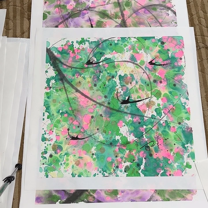 国画名*王花鸟的翅膀是白色和70.70