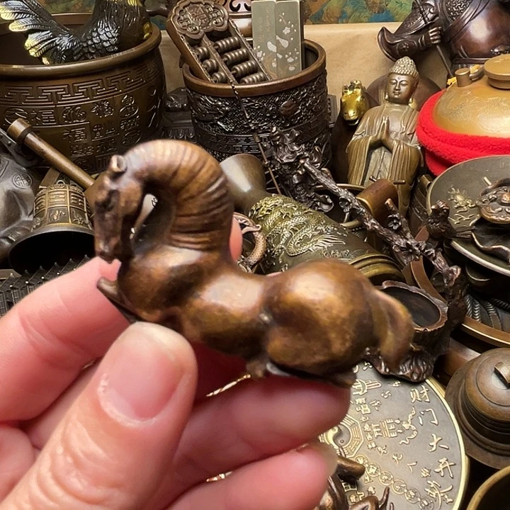 精美铜器批发档口