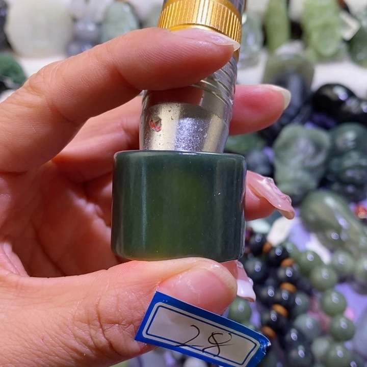 和田玉边角料未镶嵌