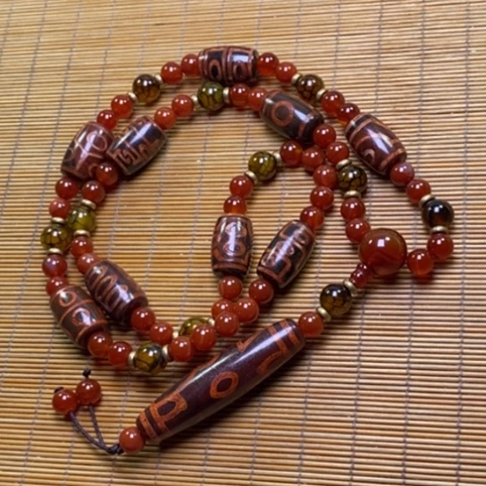 玛瑙/玉髓颈饰未镶嵌