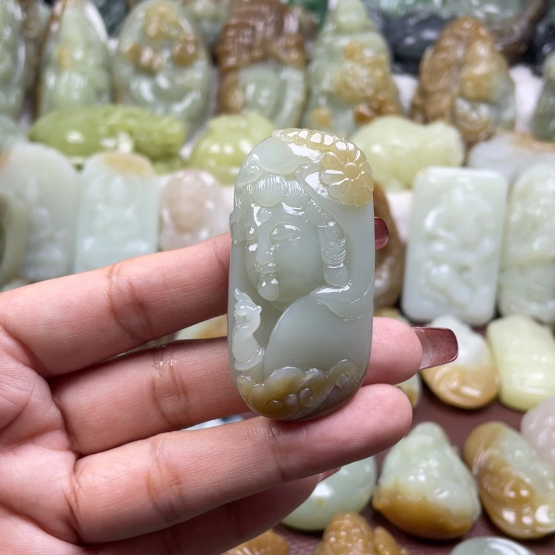 和田玉未镶嵌颈饰