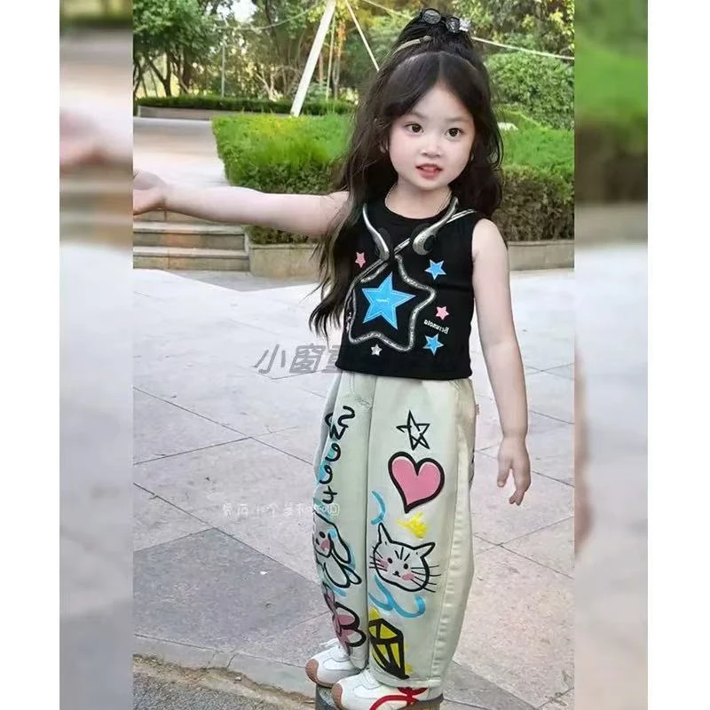 女童超酷涂鸦套装夏季2025新款儿童宝宝洋气背心牛仔裤炸街两件套