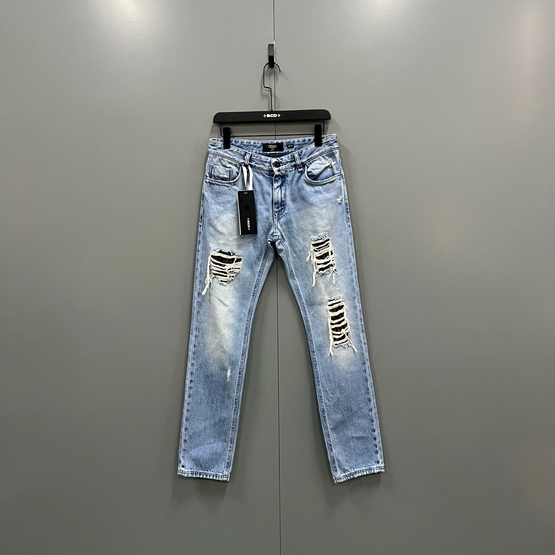 95新 FENDI/芬迪 (ll) 芬迪 水洗破坏牛仔裤 30码