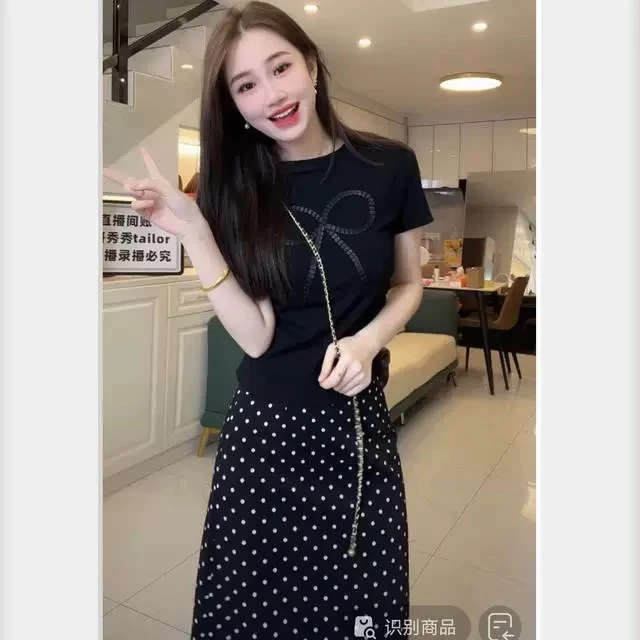 2025新款套装 蝴蝶结短袖T恤设计感修身显瘦套装007