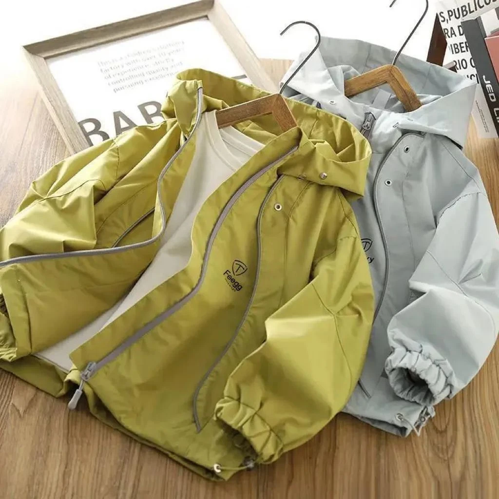 2025新款男童外套春秋款儿童冲锋衣户外服防风上衣男孩工装衣服潮