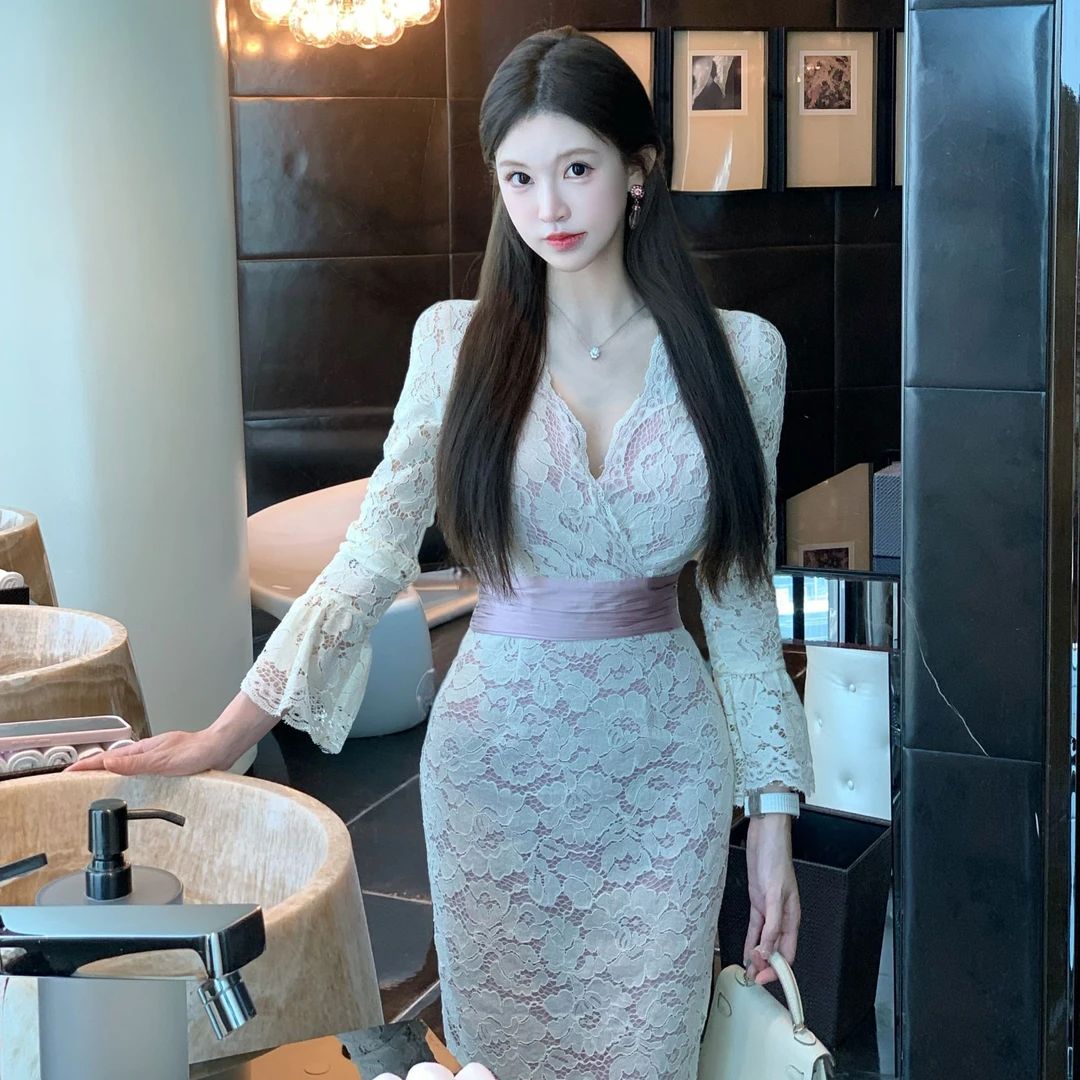 小岚同学「密恋织语」「原创」法式轻奢气质长袖蕾丝小众设计款连衣裙