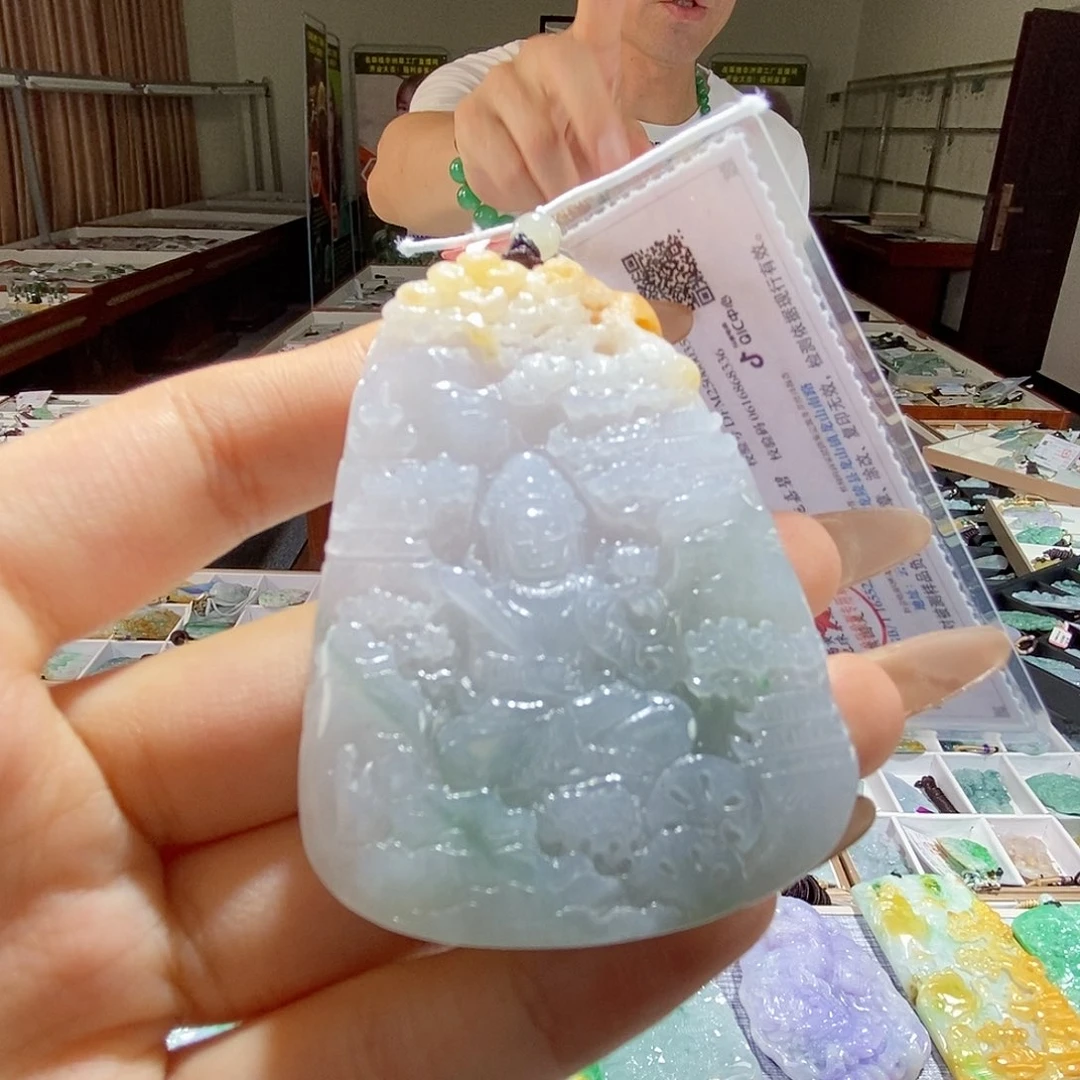 翡翠未镶嵌颈饰翡翠