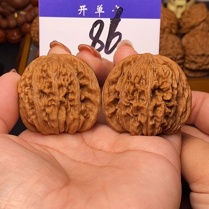 吊坠桃核四座楼43有修s